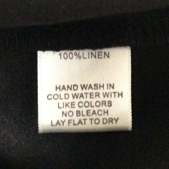 Harlowe & Graham black linen crop jacket with beaded shoulder, like new! - Picture 14 of 15